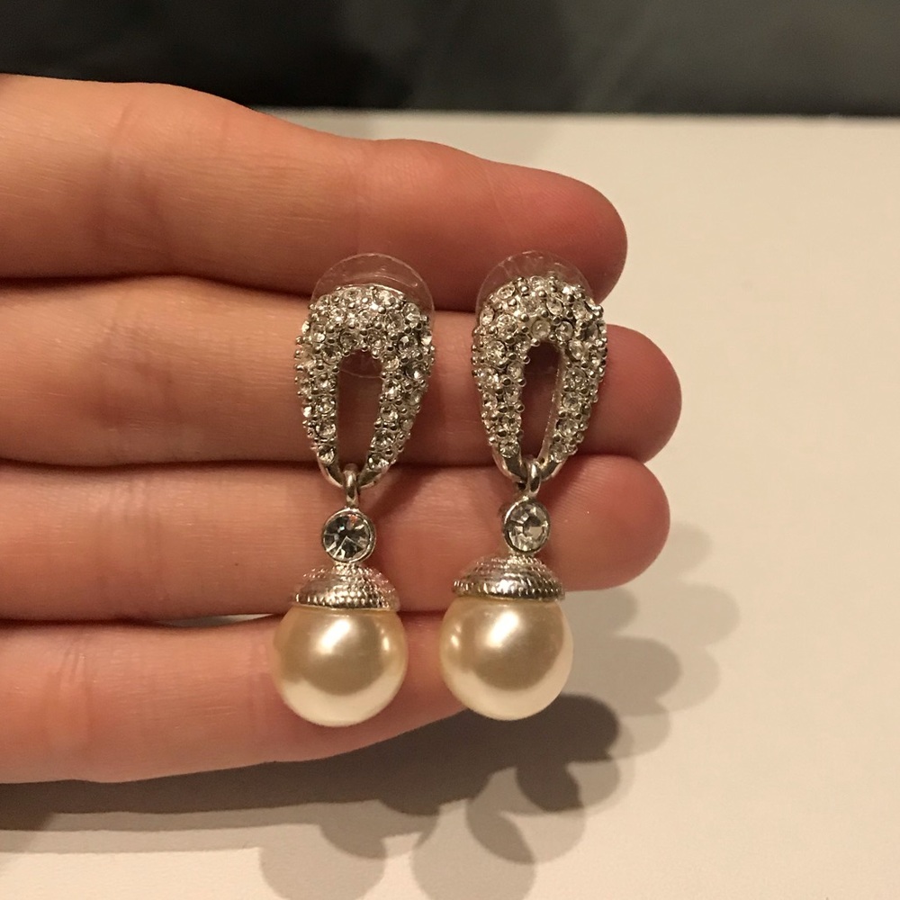 Pearl and crystal earrings